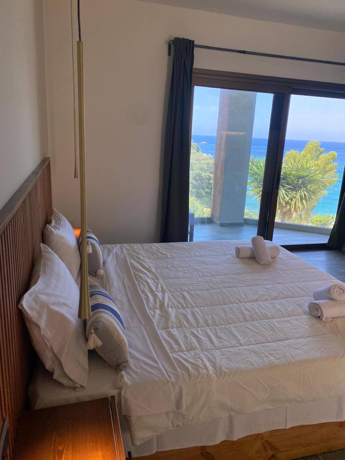 Bellagio Seaside Aparthotel Liapades Esterno foto
